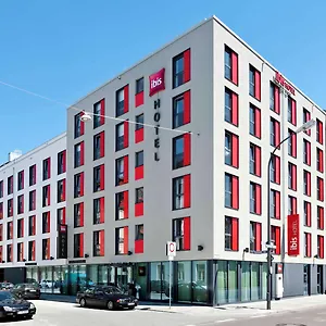 ** Otel Ibis Süd Almanya