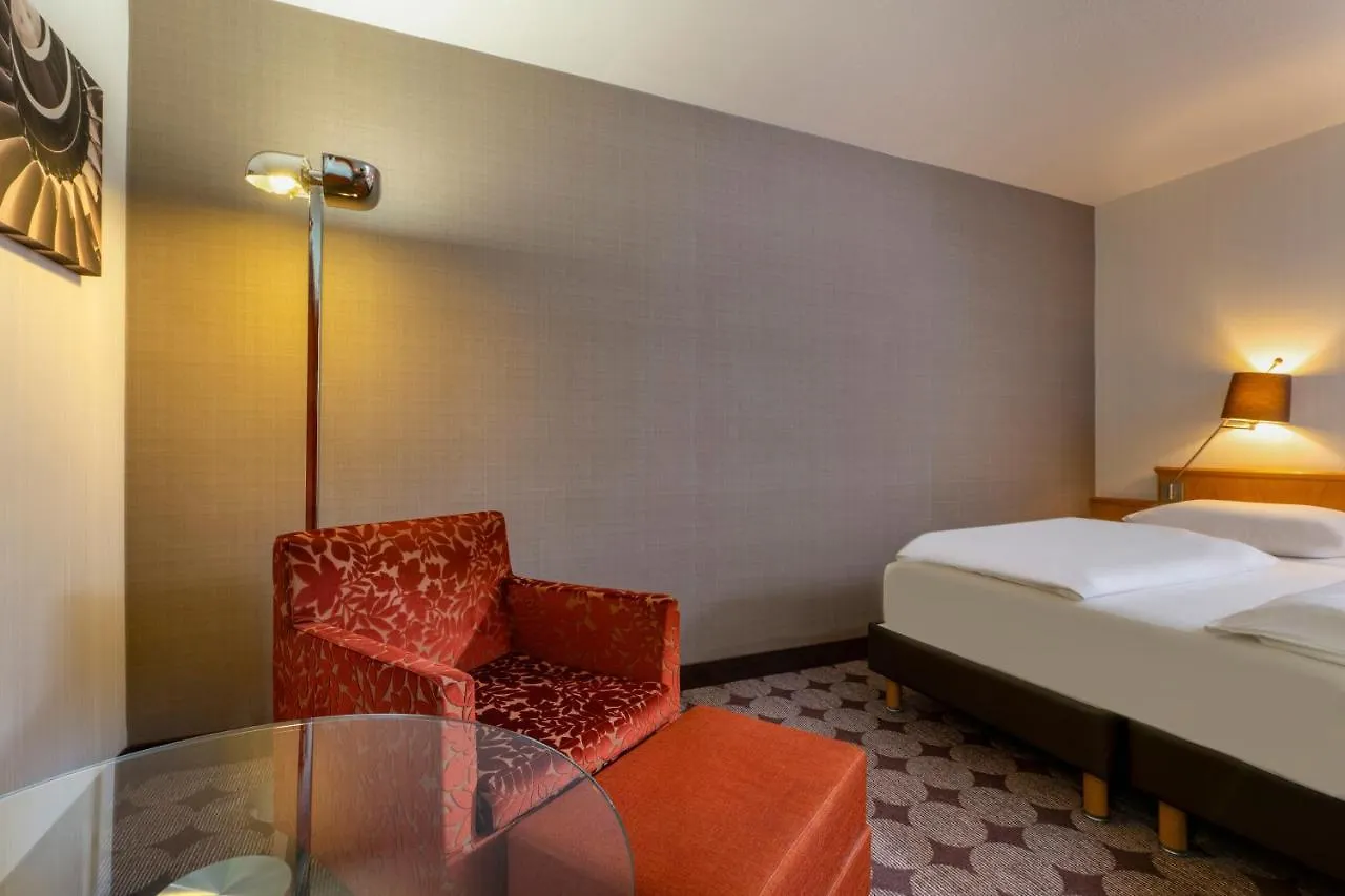 Mövenpick Hotel Nürnberg Airport 4*, Núremberg Alemania