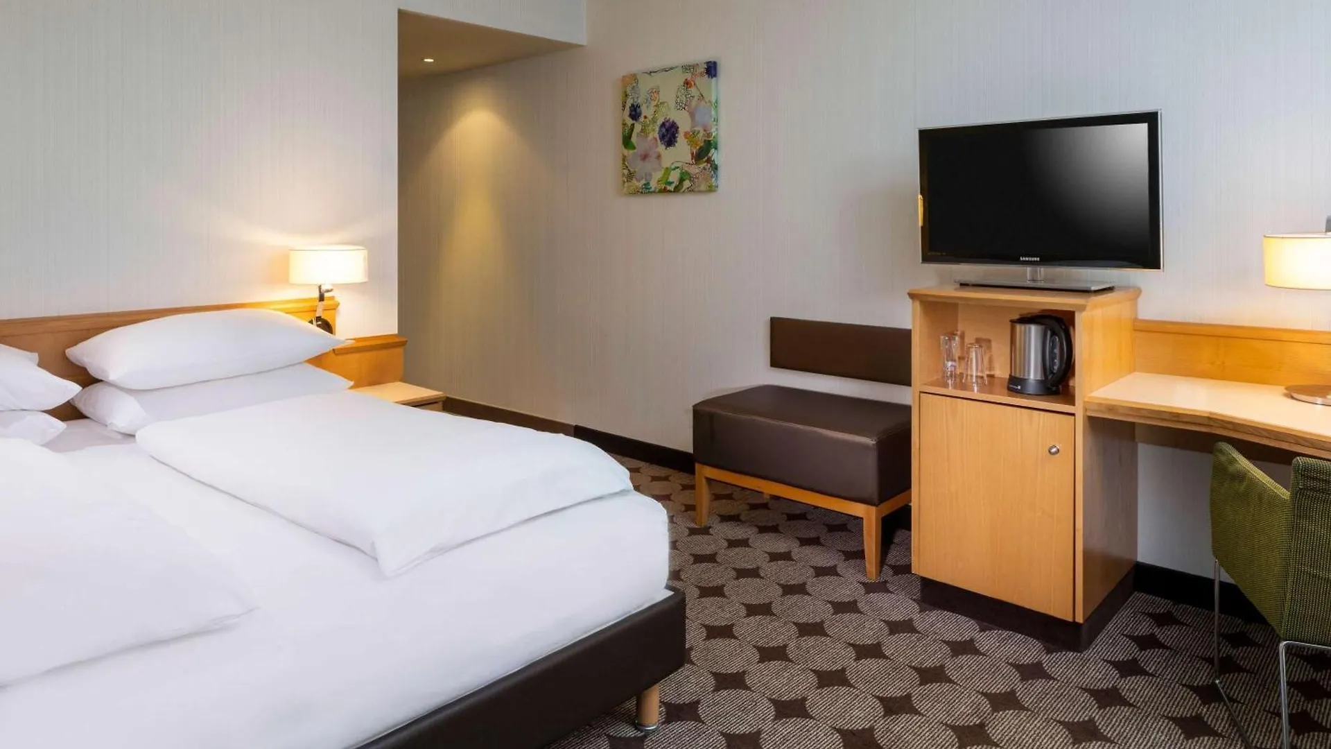 ****  Mövenpick Hotel Nürnberg Airport Alemania