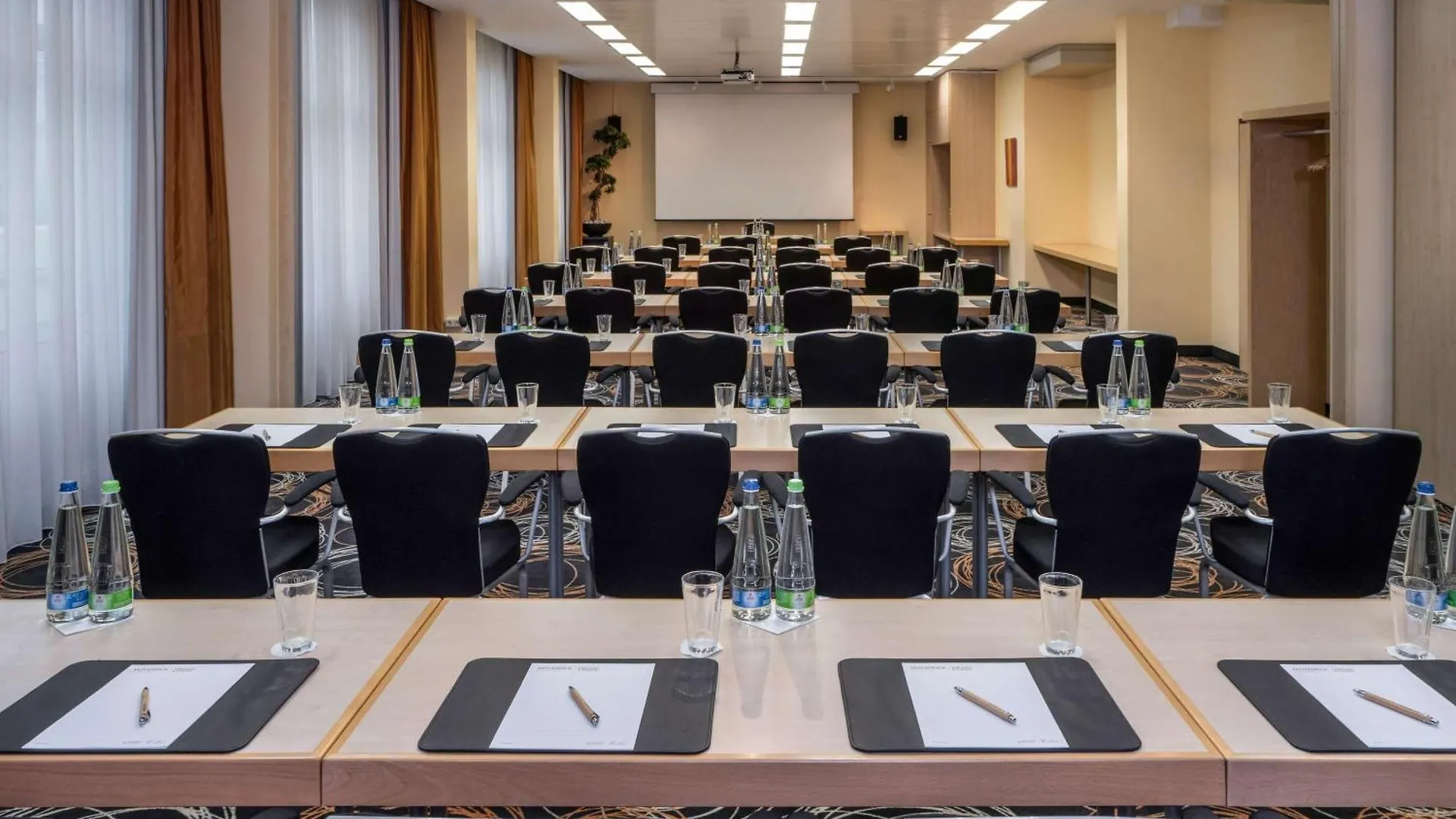Mövenpick Hotel Nürnberg Airport Núremberg